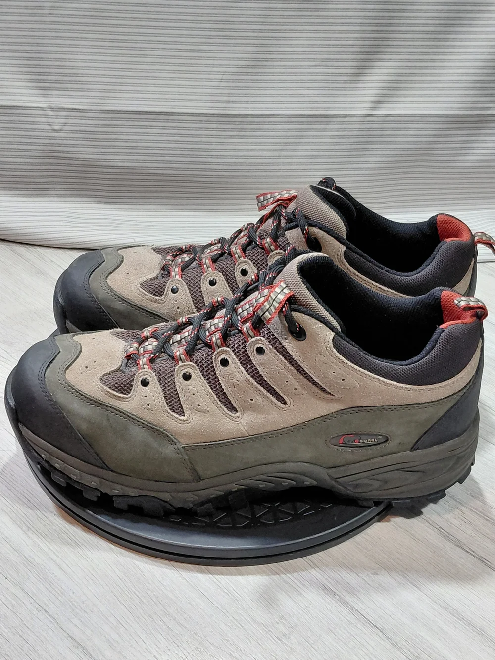 SOREL Mens Rough Cut Steel Toe Work Hiker Boots. Mesh & Leather Upper SIZE M11
